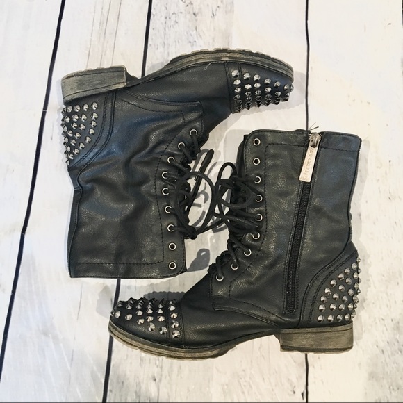 breckelles boots studded